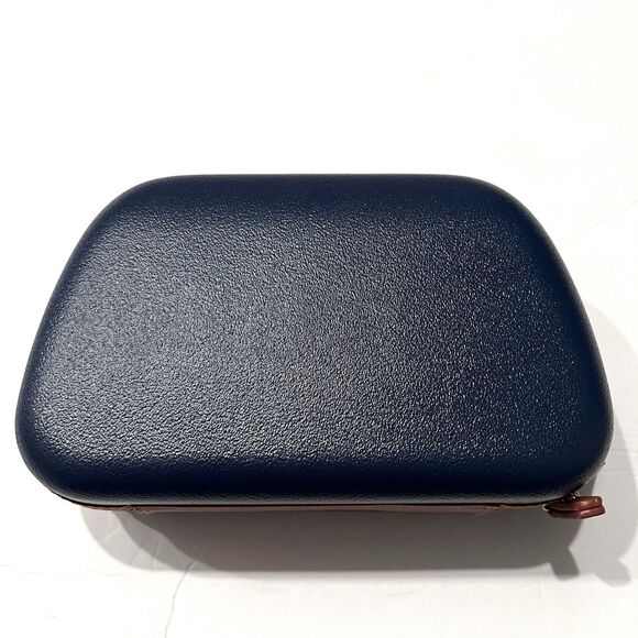 Bric’s Qatar Airways Hard Shell Blue Toiletry Travel Full Zip Case - Picture 2 of 6